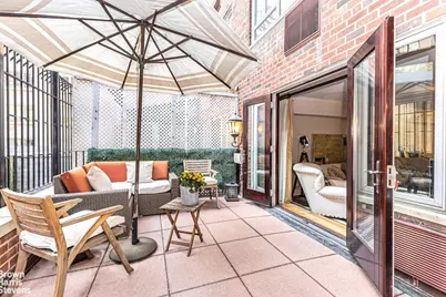 30 E 62nd Street #2H, New York City, NY 10065 - Photo 1