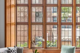 159 E 61st St, New York City, NY 10065 - Photo 2