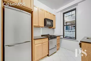 200 W 54th St, New York City, NY 10019 - Photo 4