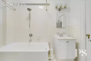 200 W 54th St, New York City, NY 10019 - Photo 8