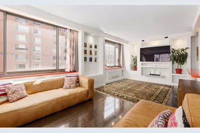 300 Albany Street #7i, New York City, NY 10280 - Photo 1