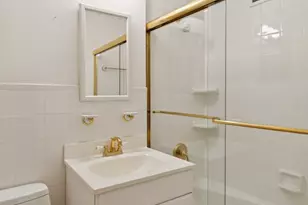 225 E 57th St, New York City, NY 10022 - Photo 4