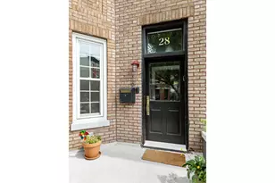 28 Stephens Ct, New York City, NY 11226 - Photo 2