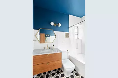 28 Stephens Court, New York City, NY 11226 - Photo 10