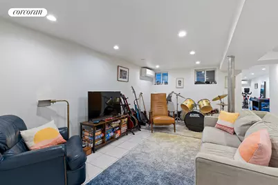 235 Parkville Avenue, New York City, NY 11230 - Photo 12