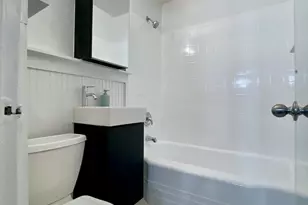 343 W 21st St, New York City, NY 10011 - Photo 4