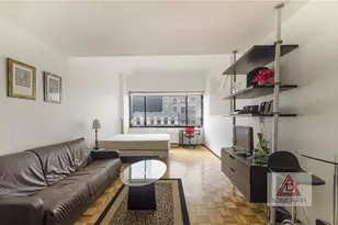 350 W 50th St, New York City, NY 10019 - Photo 18