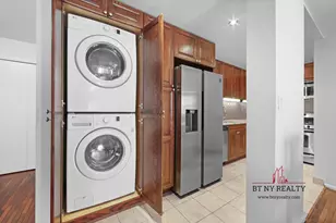 216 E 47th St, New York City, NY 10017 - Photo 4