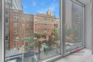 216 E 47th St, New York City, NY 10017 - Photo 2