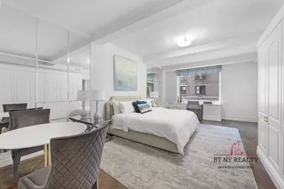 160 Central Park S #2118/2120, New York City, NY 10019 - Photo 8