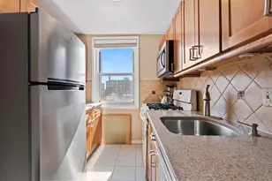 66-01 Burns St, New York City, NY 11374 - Photo 4