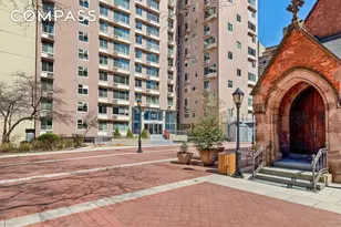 551 Main St, New York City, NY 10044 - Photo 26