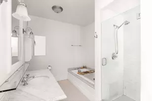 1 Main St, New York City, NY 11201 - Photo 12