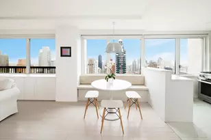 300 E 59th St, New York City, NY 10022 - Photo 2