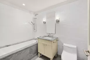 150 Charles St, New York City, NY 10014 - Photo 4