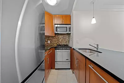 240 E 35th Street #3C, New York City, NY 10016 - Photo 12