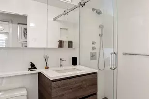 301 E 78th St, New York City, NY 10075 - Photo 6