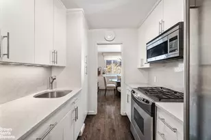 301 E 78th St, New York City, NY 10075 - Photo 4