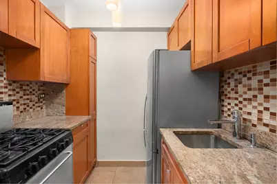 166 E 61st Street #4D, New York City, NY 10021 - Photo 4