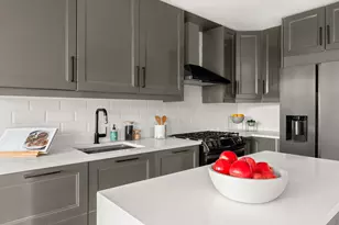 659 Baltic St, New York City, NY 11217 - Photo 8