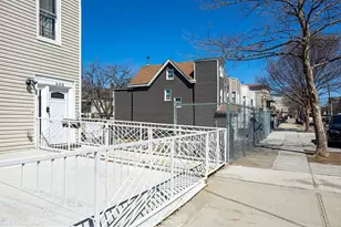 615 Mead St, New York City, NY 10460 - Photo 8