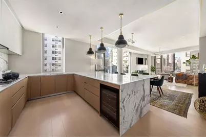 80 E 10th Street #3W, New York City, NY 10003 - Photo 1