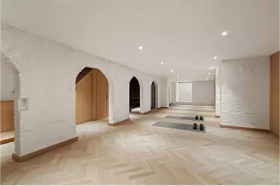 127 W 11th Street, New York City, NY 10011 - Photo 16