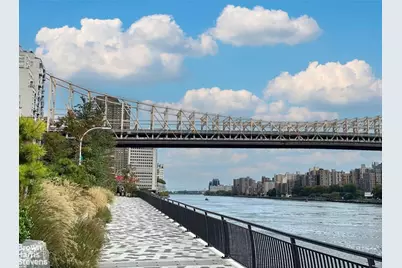 430 E 57th Street #11D, New York City, NY 10022 - Photo 14