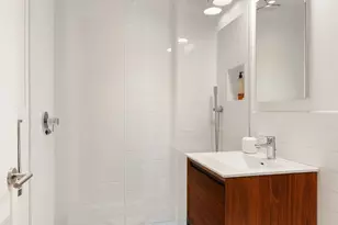 121 Mercer St, New York City, NY 10012 - Photo 12