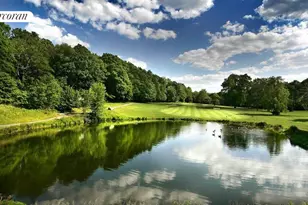 460 W 236th St, New York City, NY 10463 - Photo 18