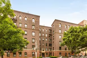 43-09 40th St, New York City, NY 11104 - Photo 8