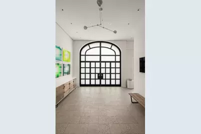 162 E 92nd Street, New York, NY 10128 - Photo 2