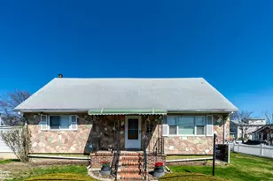 132-55 154th St, New York City, NY 11434 - Photo 50