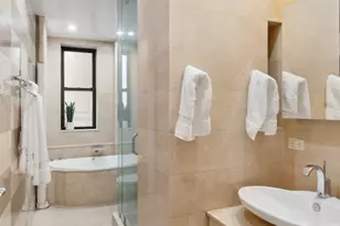 215 W 91st St, New York City, NY 10024 - Photo 10