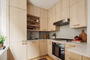 255 W 84th St, New York City, NY 10024 - Photo 2