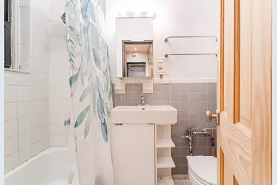 65-15 38th Avenue #2A, New York City, NY 11377 - Photo 10