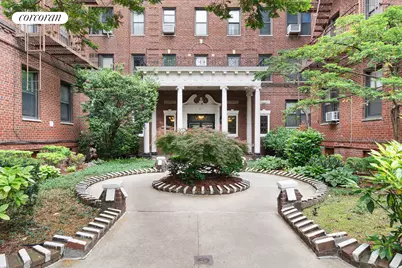 657 E 26th Street #3N, New York City, NY 11210 - Photo 2