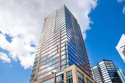 250 E 53rd Street #3101, New York City, NY 10022 - Photo 18