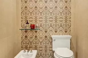 176 Irwin St, New York City, NY 11235 - Photo 20