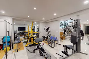 176 Irwin St, New York City, NY 11235 - Photo 16