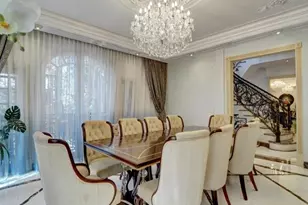 176 Irwin St, New York City, NY 11235 - Photo 18