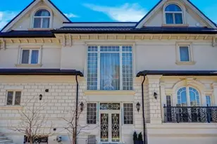 176 Irwin St, New York City, NY 11235 - Photo 24