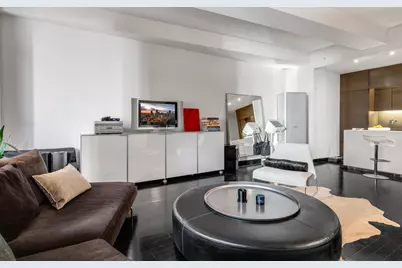 20 Pine Street #516, New York City, NY 10005 - Photo 2