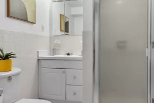 16 Upshaw Rd, New York City, NY 11375 - Photo 22