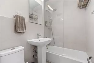 165 W 66th St, New York, NY 10023 - Photo 10