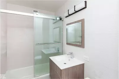 2521 Palisade Avenue #8C, New York City, NY 10463 - Photo 30
