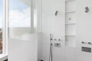 252 E 57th St, New York City, NY 10022 - Photo 14