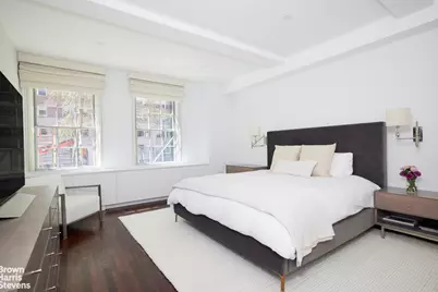 117 E 72nd Street #2W, New York City, NY 10021 - Photo 2