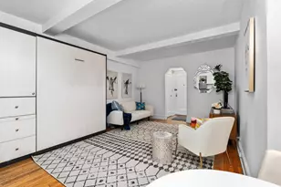 300 W 23rd St, New York, NY 10011 - Photo 4
