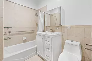 4502 Ditmars Blvd, New York City, NY 11105 - Photo 14